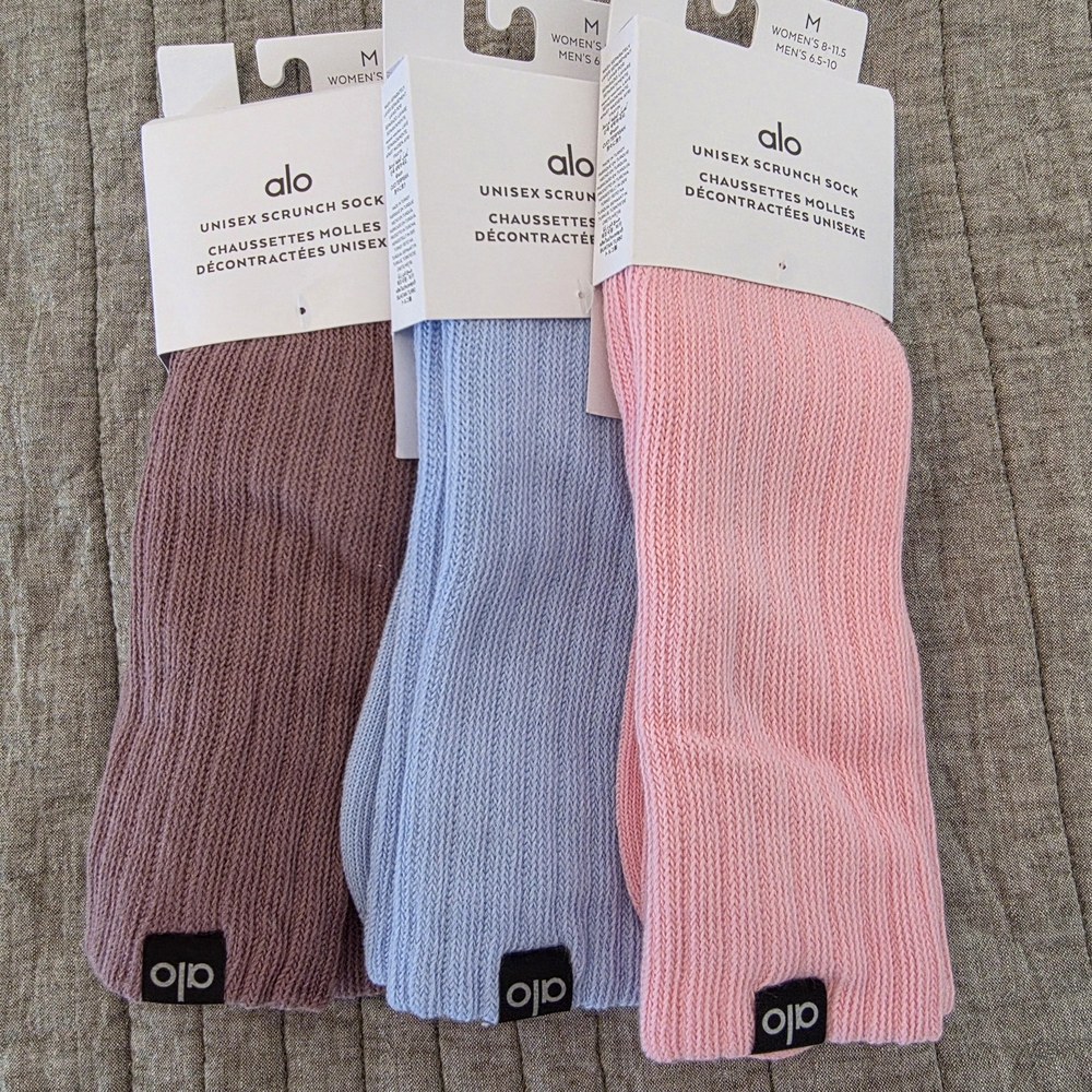 ALO Yoga Unisex Scrunch Socks 3 Pairs